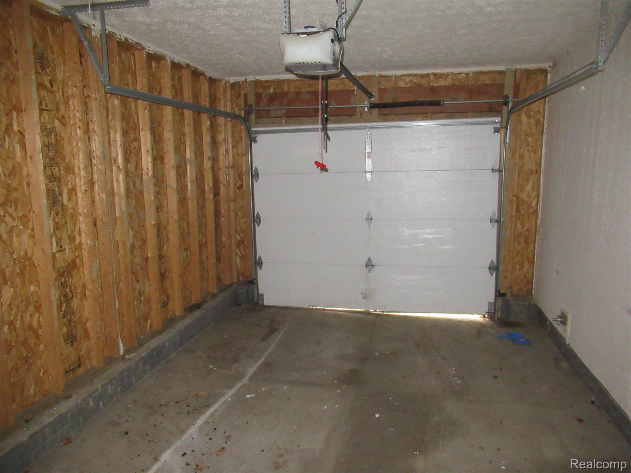 4524 Harding Street Detroit, MI 48214 - Photo 8 of 16 Gallery Image 8