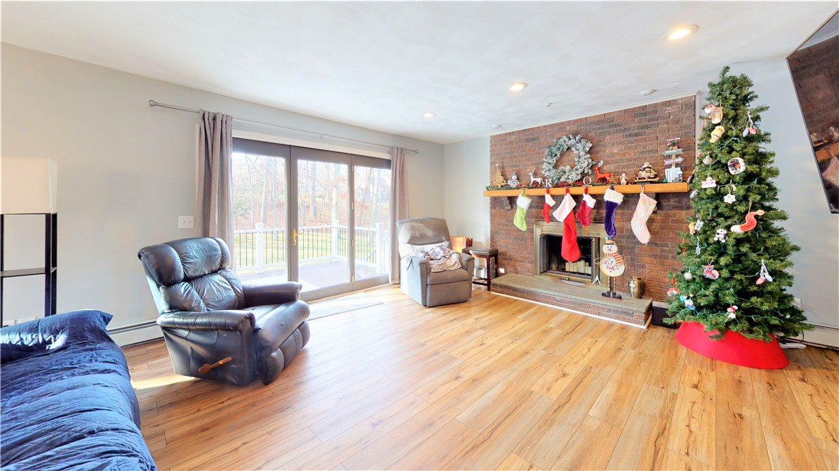 7 Apple House Drive Cranston, RI 02921 - Photo 9 of 38