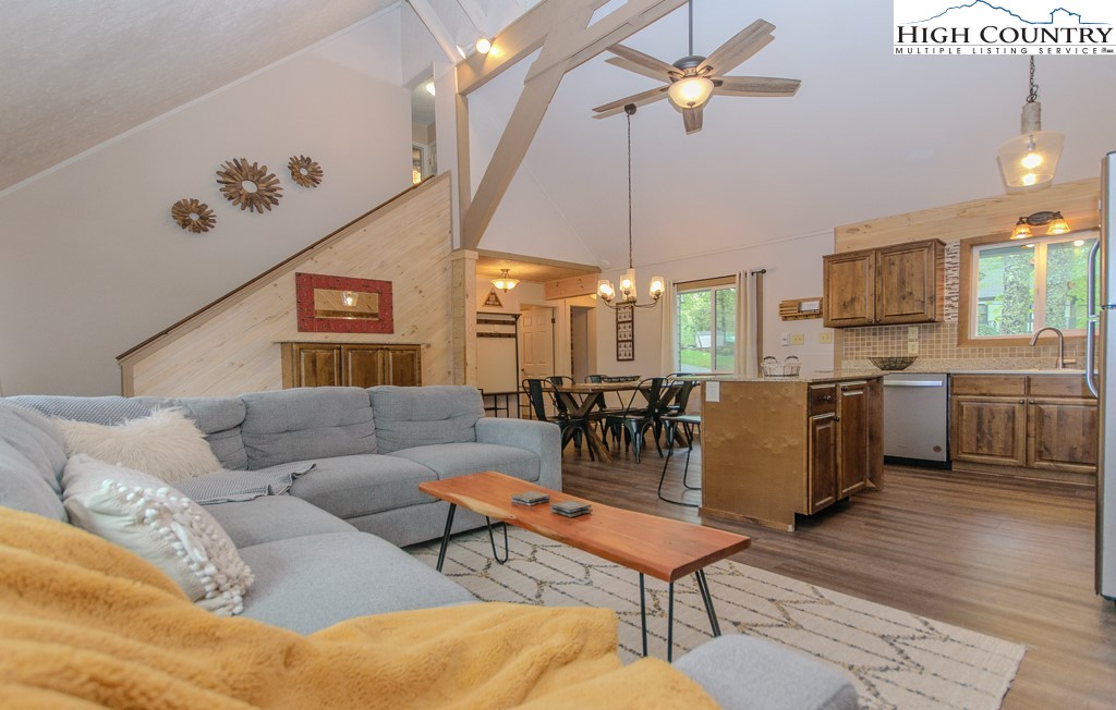 114 Locust Ridge Road Beech Mountain, NC 28604 - Photo 11 of 48