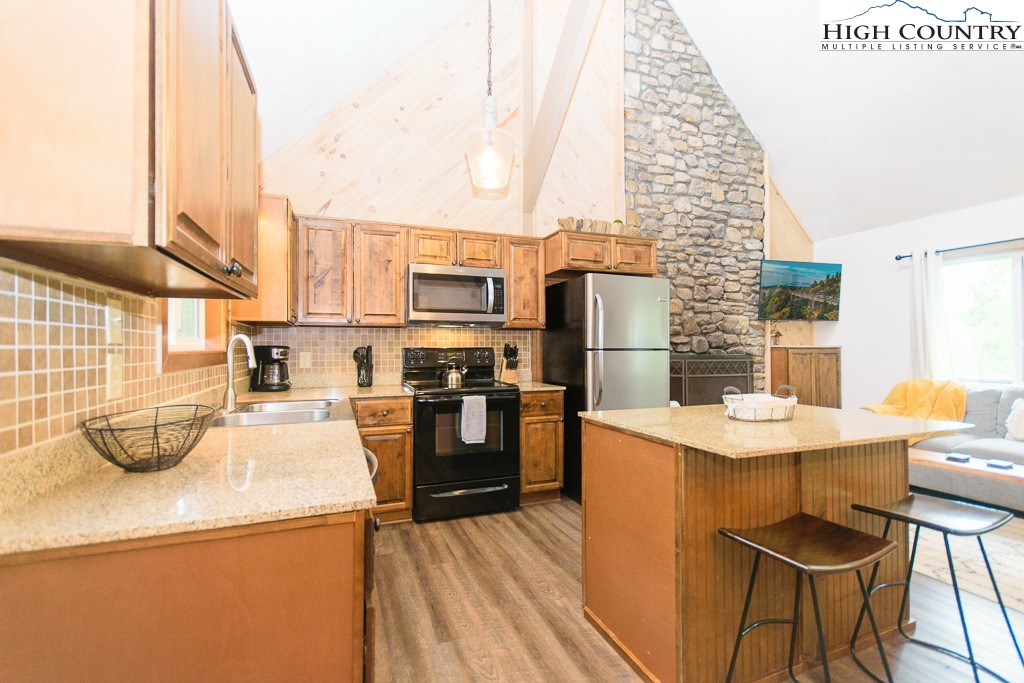 114 Locust Ridge Road Beech Mountain, NC 28604 - Photo 13 of 48