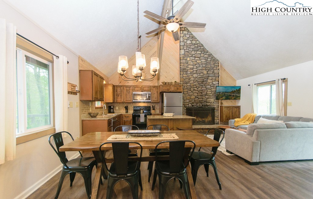 114 Locust Ridge Road Beech Mountain, NC 28604 - Photo 18 of 48