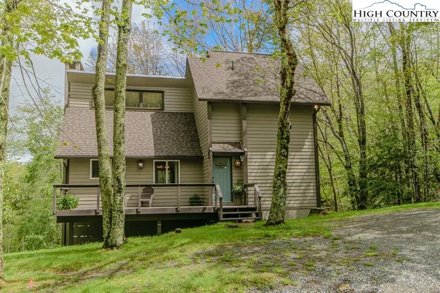 $510,000 | 114 Locust Ridge Road, Beech Mountain, NC 28604