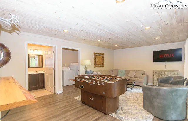 $510,000 | 114 Locust Ridge Road, Beech Mountain, NC 28604