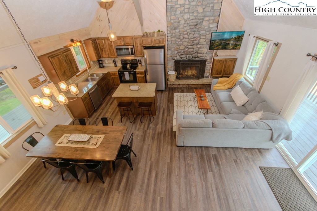 114 Locust Ridge Road Beech Mountain, NC 28604 - Photo 8 of 48