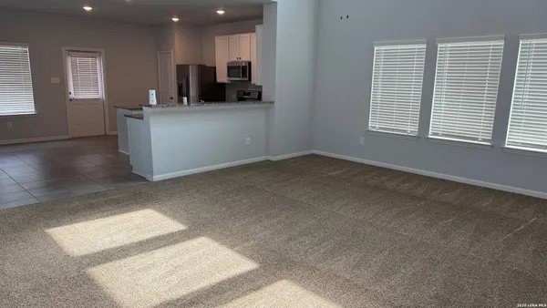 $2,600 | 9243 Grand Western, Converse, TX 78109