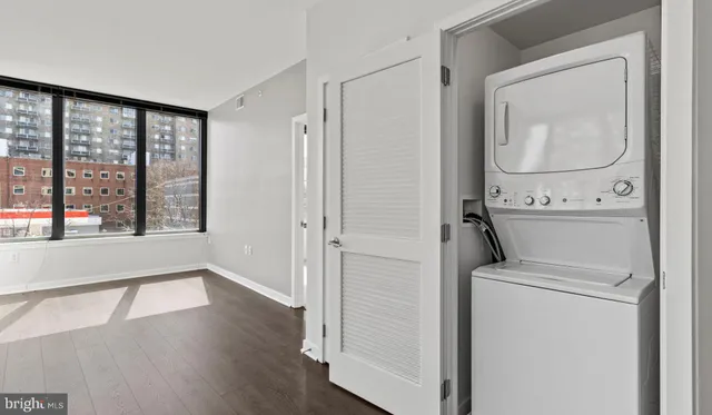 $3,844 | 8300 Wisconsin Avenue, Unit 2B1410, Bethesda, MD 20814