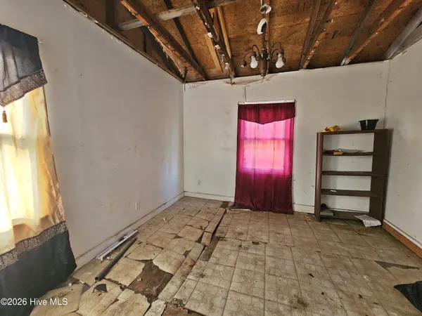 $49,900 | 1729 Swamp Road, Engelhard, NC 27824