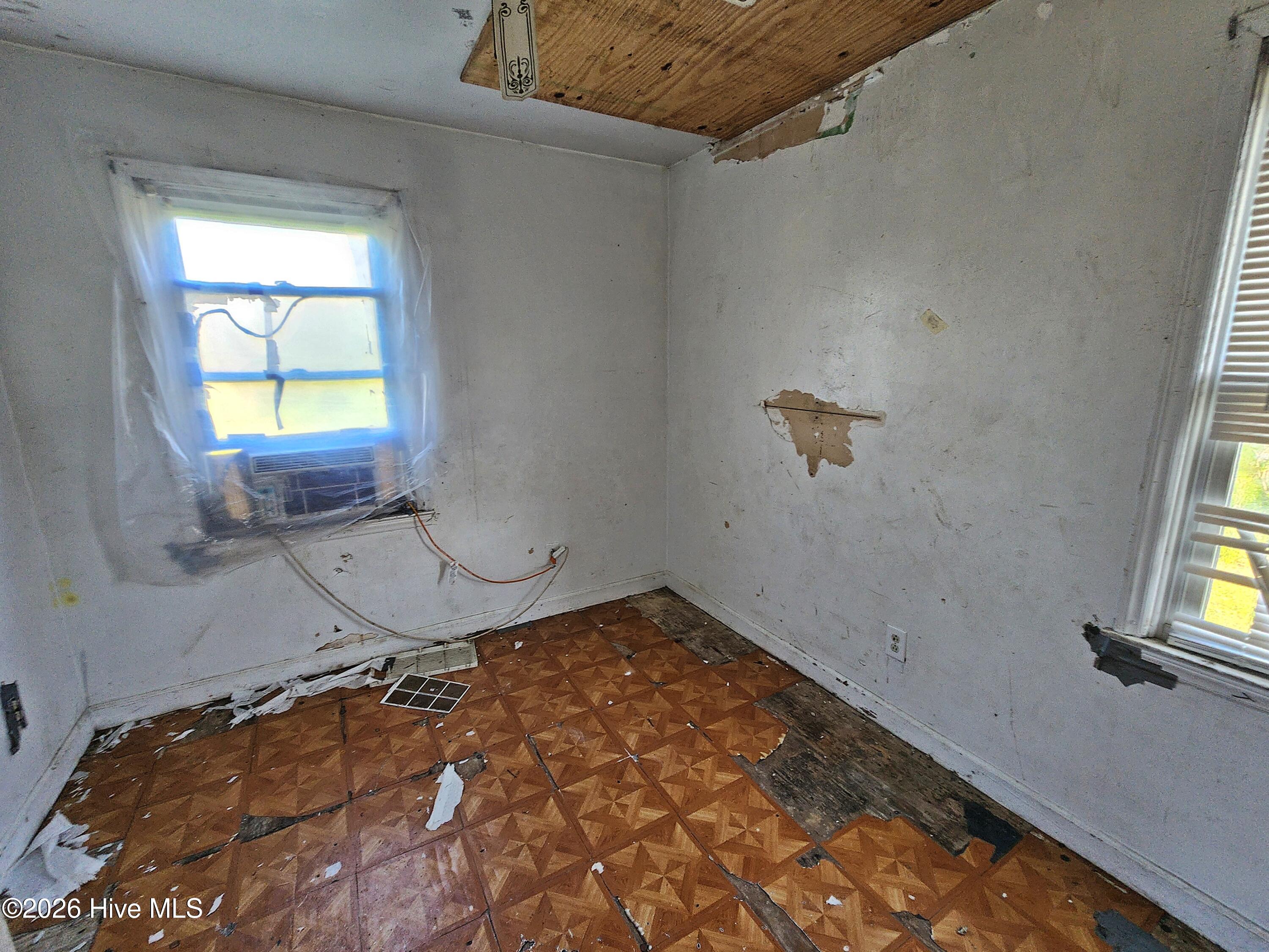 1729 Swamp Road Engelhard, NC 27824 - Photo 21 of 26 bed 2b