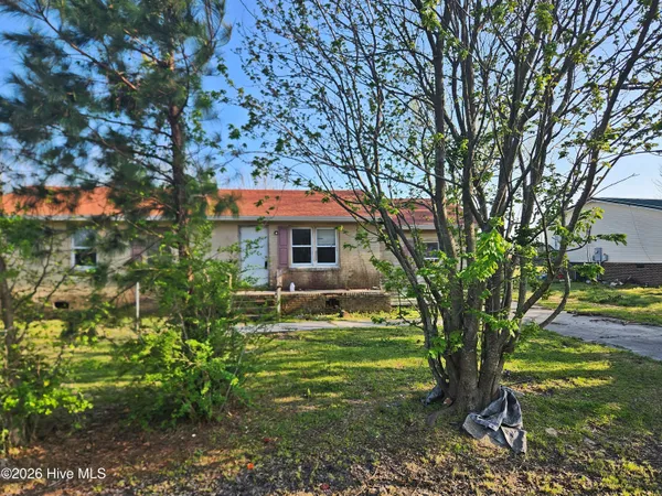 $49,900 | 1729 Swamp Road, Engelhard, NC 27824