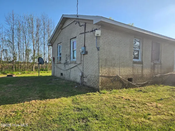 $49,900 | 1729 Swamp Road, Engelhard, NC 27824