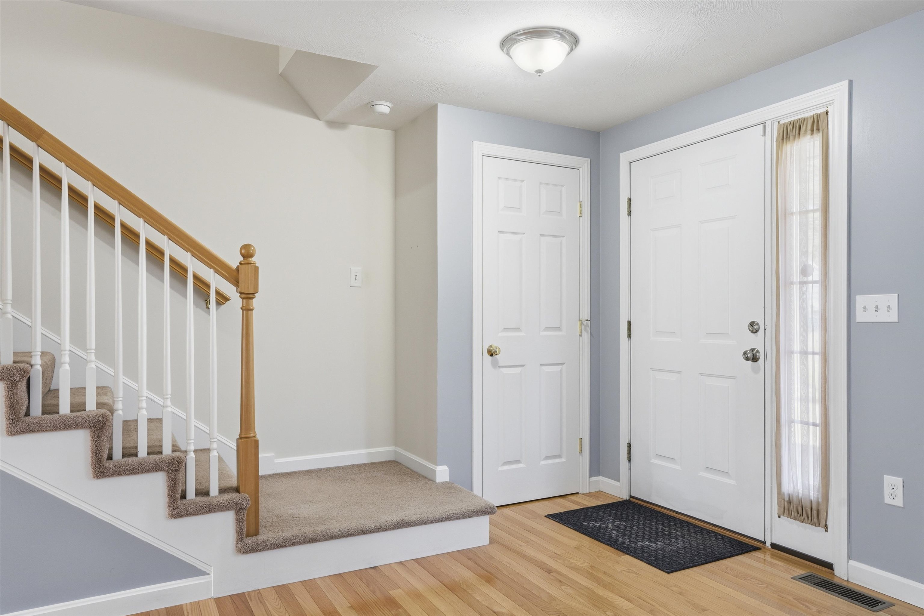 45 C Windham Road Hudson, NH 03051 - Photo 3 of 31