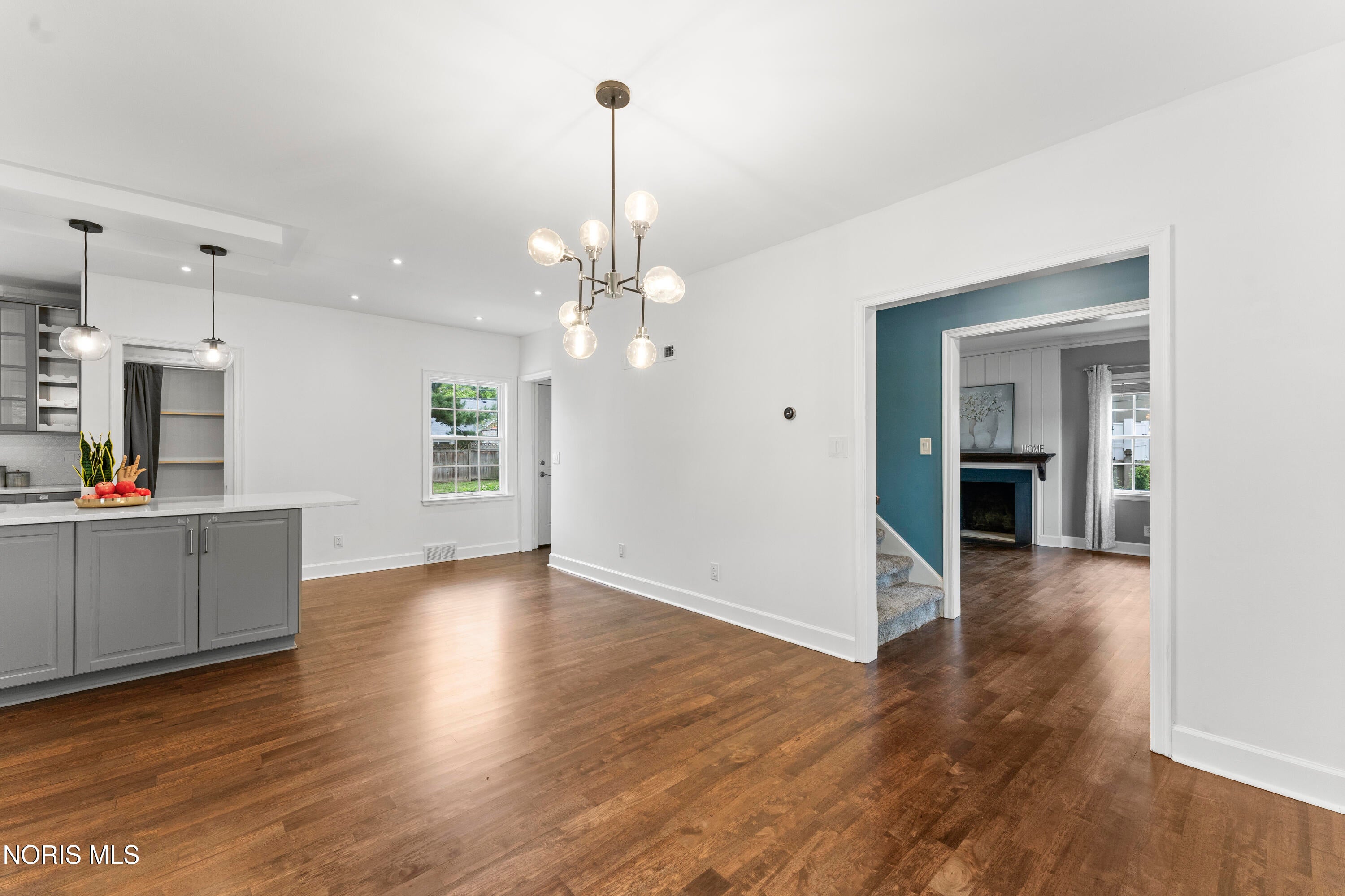 2650 Secor Road Toledo, OH 43606 - Photo 13 of 45 7-Dining-Room-Kitchen