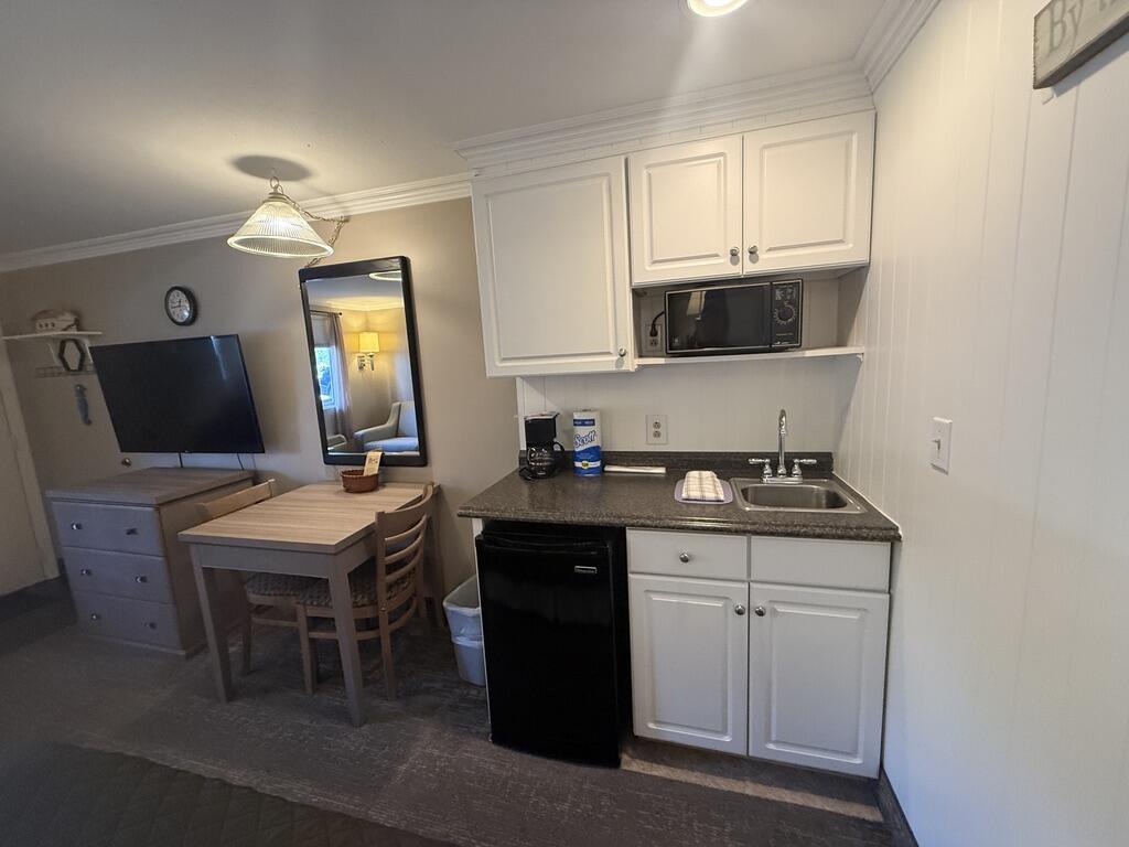 733 Post Road, Unit 105 Wells, ME 04090 - Photo 12 of 24 31F4C4CE-14D1-459C-BEC5-9C5410F497BA_1_1