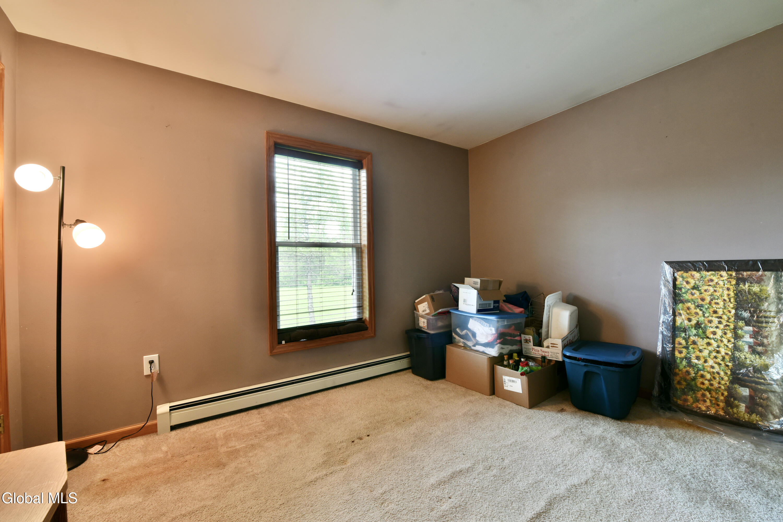 1252 Midline Road Amsterdam, NY 12010 - Photo 24 of 31 36