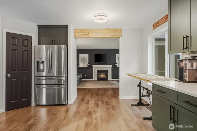 $950,000 | 7736 Johnson Point Road Northeast, Olympia, WA 98516