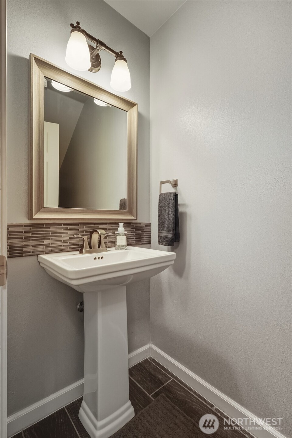 7736 Johnson Point Road Northeast Olympia, WA 98516 - Photo 10 of 40