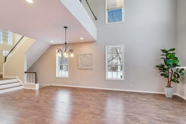 $375,000 | 2304 Stonegate Road, Algonquin, IL 60102