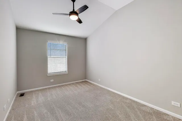 $375,000 | 2304 Stonegate Road, Algonquin, IL 60102