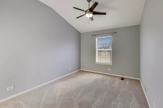 $375,000 | 2304 Stonegate Road, Algonquin, IL 60102