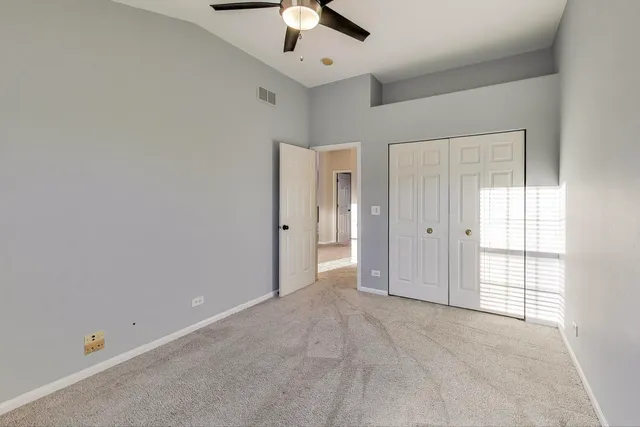 $375,000 | 2304 Stonegate Road, Algonquin, IL 60102