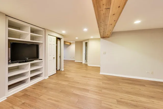 $375,000 | 2304 Stonegate Road, Algonquin, IL 60102