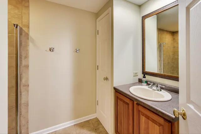 $375,000 | 2304 Stonegate Road, Algonquin, IL 60102