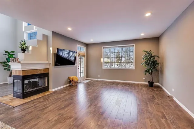 $375,000 | 2304 Stonegate Road, Algonquin, IL 60102