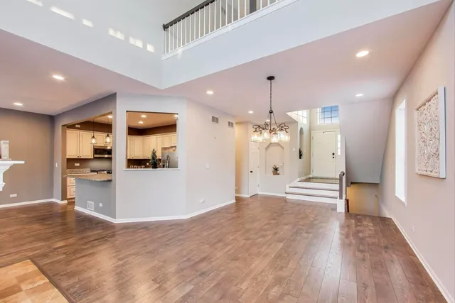 $375,000 | 2304 Stonegate Road, Algonquin, IL 60102