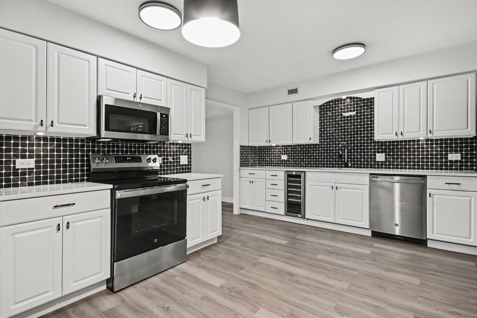 1671 Mission Hills Road, Unit 201 Northbrook, IL 60062 - Photo 11 of 28