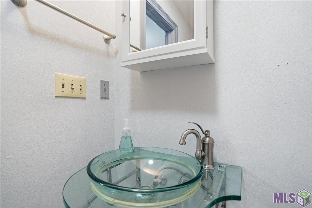 16372 Joe Sevario Road Prairieville, LA 70769 - Photo 34 of 38