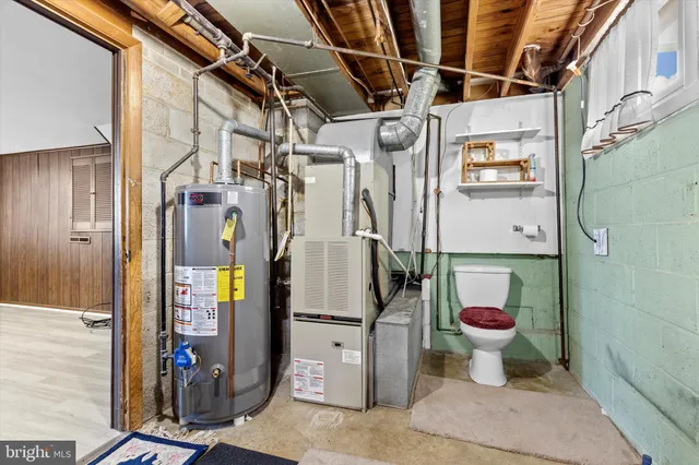 a view of a outdoor space