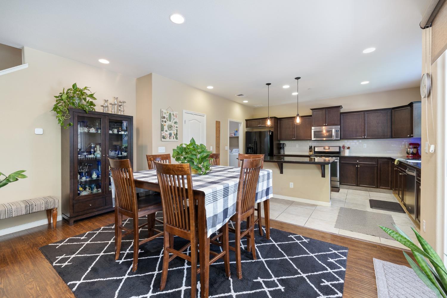 3575 Bellaire Avenue Clovis, CA 93619 - Photo 8 of 34