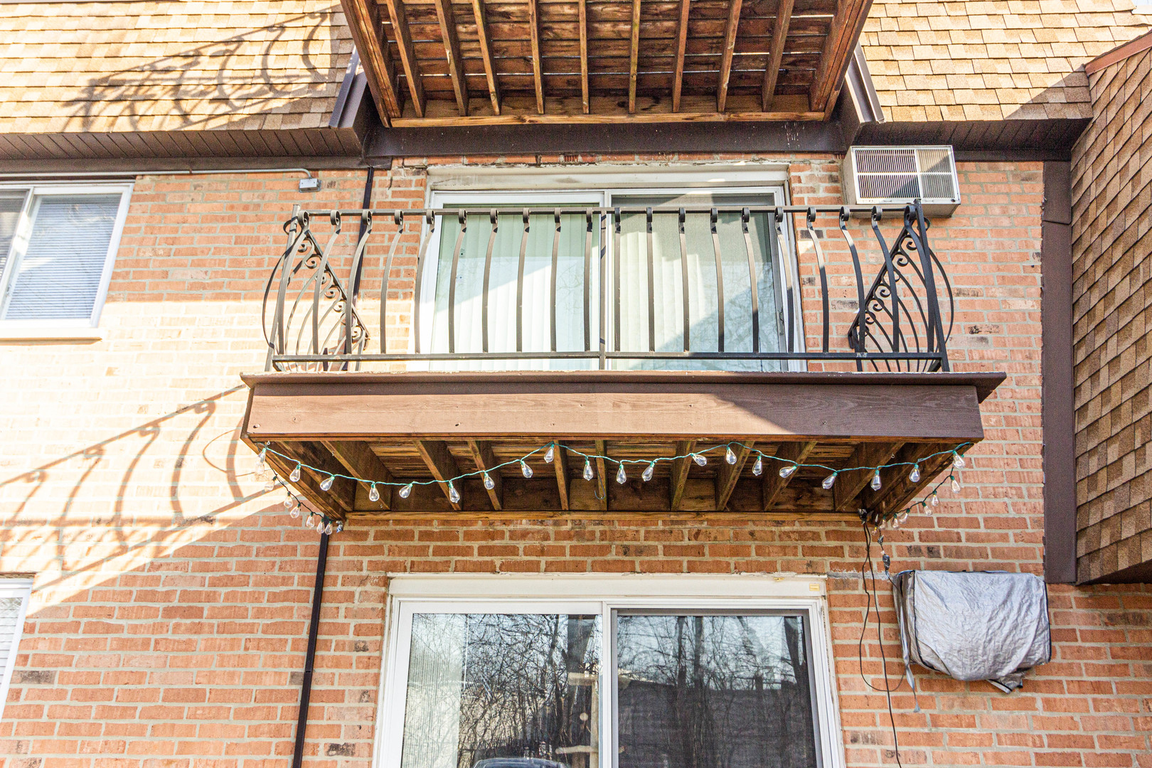 4819 West Engle Road, Unit 2D Alsip, IL 60803 - Photo 24 of 25 a front view of a building with entryway