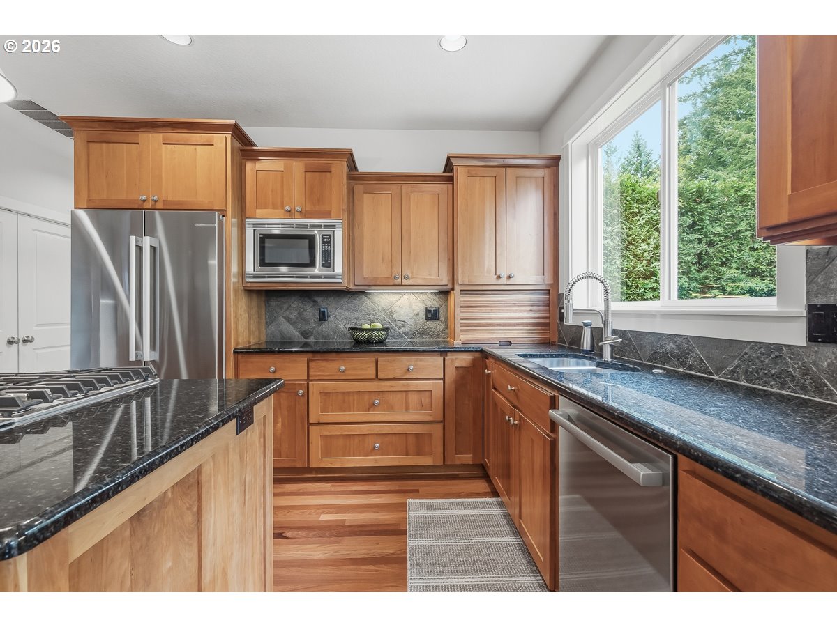 8743 Southwest Amicus Terrace Beaverton, OR 97007 - Photo 11 of 46