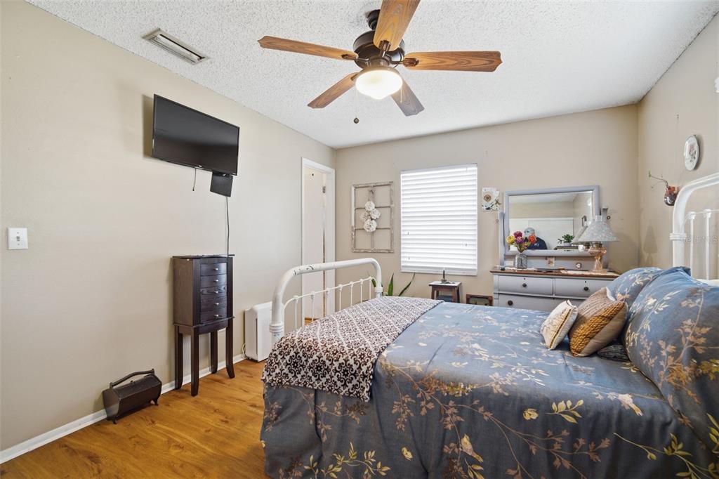 12461 Hobson Simmons Road Lithia, FL 33547 - Photo 27 of 58