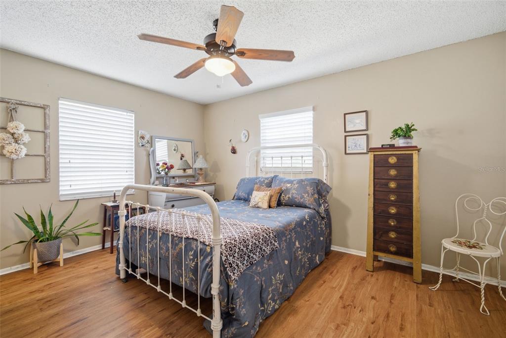 12461 Hobson Simmons Road Lithia, FL 33547 - Photo 7 of 58