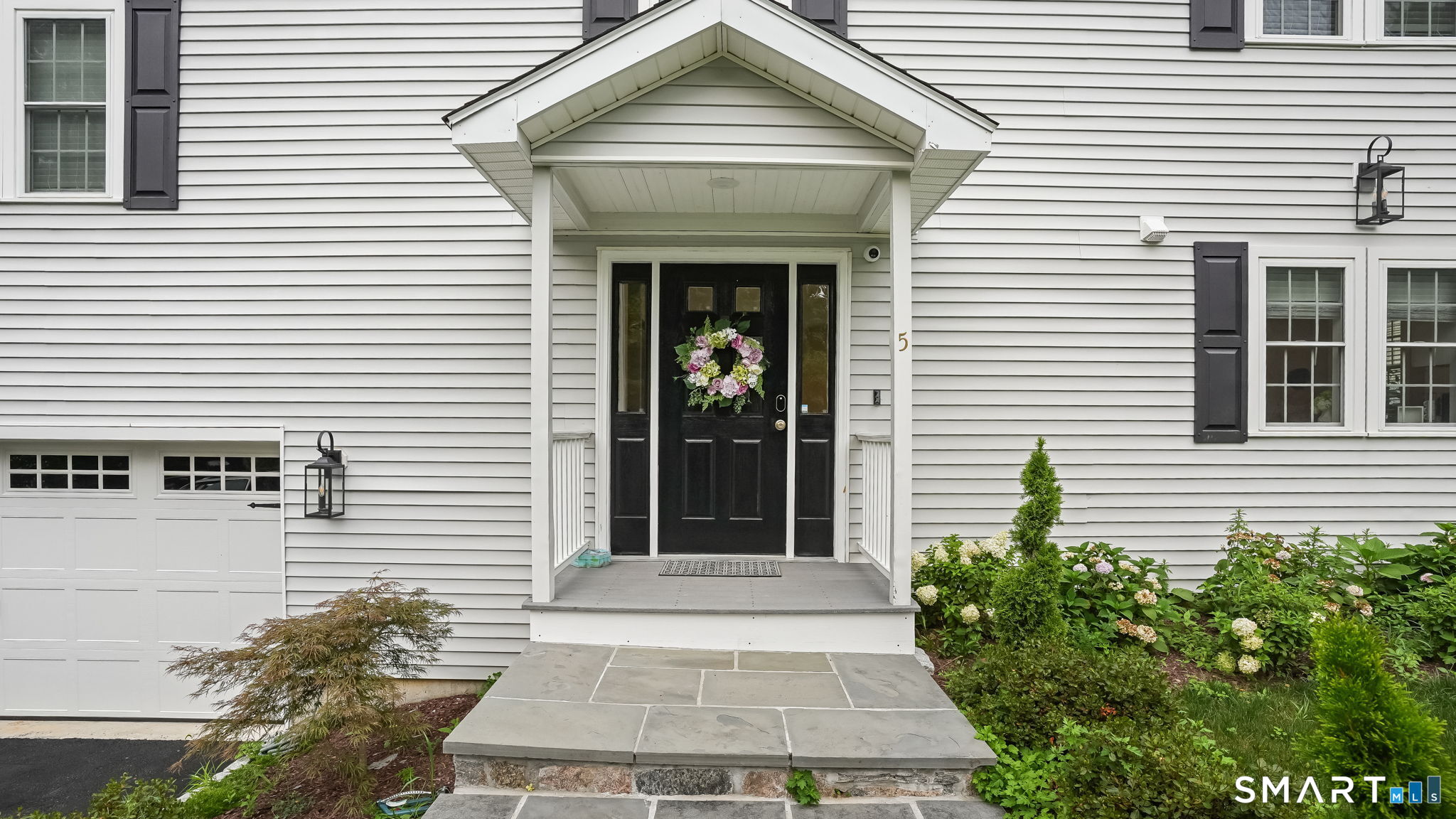 5 Candle Hill Road New Fairfield, CT 06784 - Photo 2 of 38