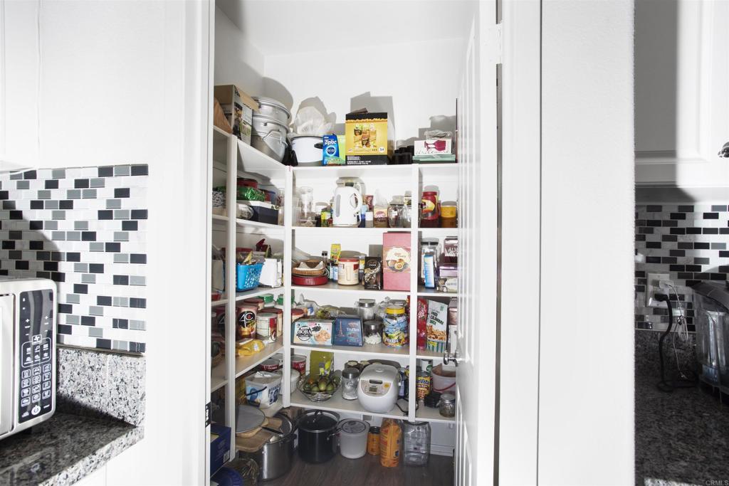 35652 Asturian Way Fallbrook, CA 92028 - Photo 11 of 34