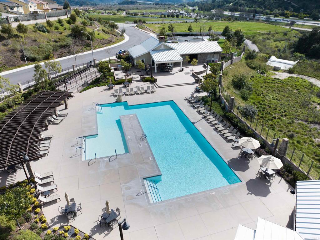 35652 Asturian Way Fallbrook, CA 92028 - Photo 27 of 34 an aerial view of a house having outdoor space