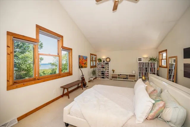 $874,900 | 3239 South Lake Avenue, Duluth, MN 55802