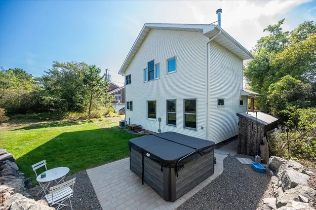 $874,900 | 3239 South Lake Avenue, Duluth, MN 55802