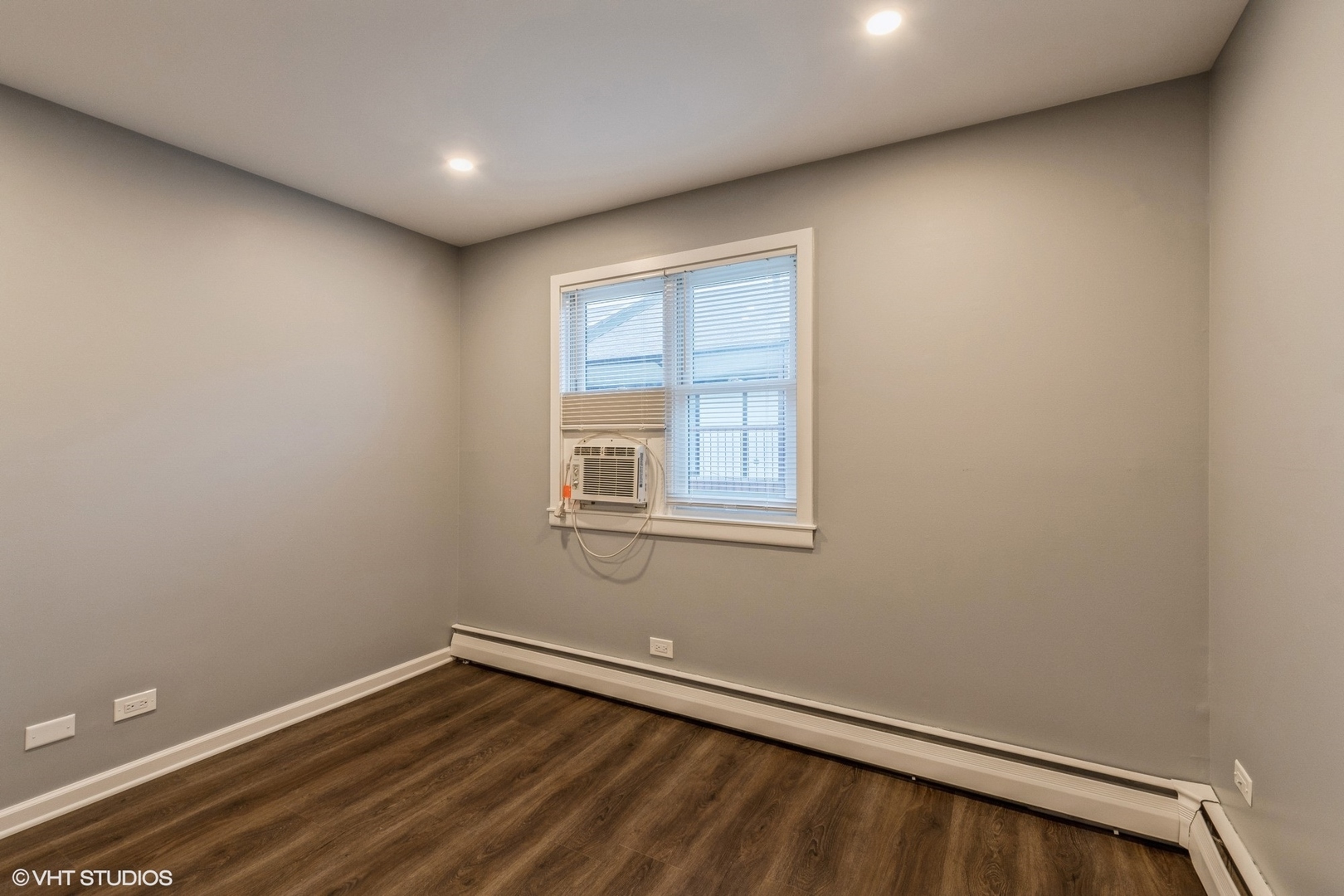 1970 Green Bay Road, Unit B3 Highland Park, IL 60035 - Photo 9 of 11 a view of an empty room with a window