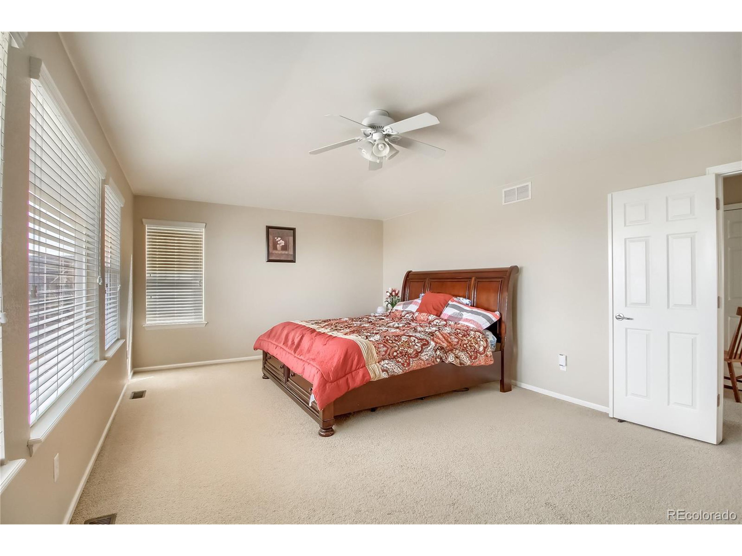 10567 Wagon Highlands Ranch Highlands Ranch, CO 80130 - Photo 19 of 39 Gallery Image 19