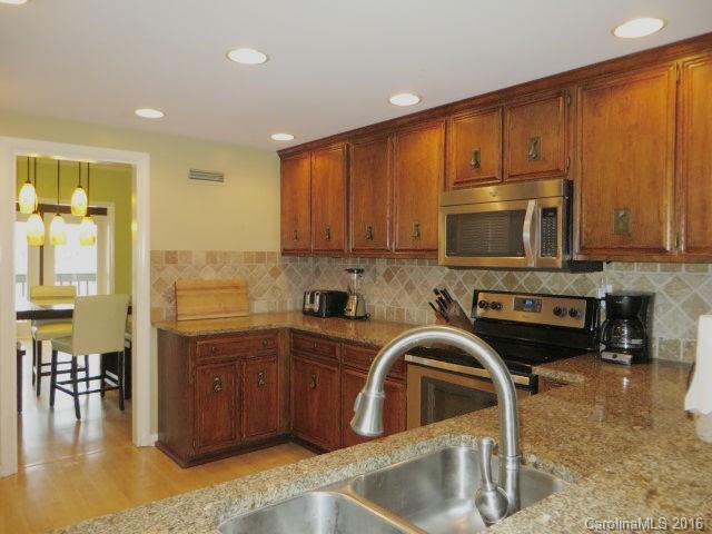 93 Ridgeport Road, Unit 93 Lake Wylie, SC 29710 - Photo 5 of 22