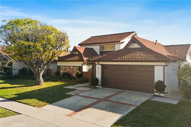 $1,649,000 | 8232 Mandeville Drive, Huntington Beach, CA 92646