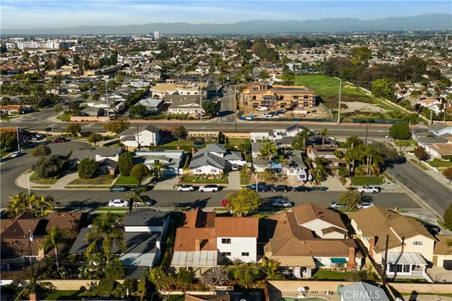 $1,649,000 | 8232 Mandeville Drive, Huntington Beach, CA 92646