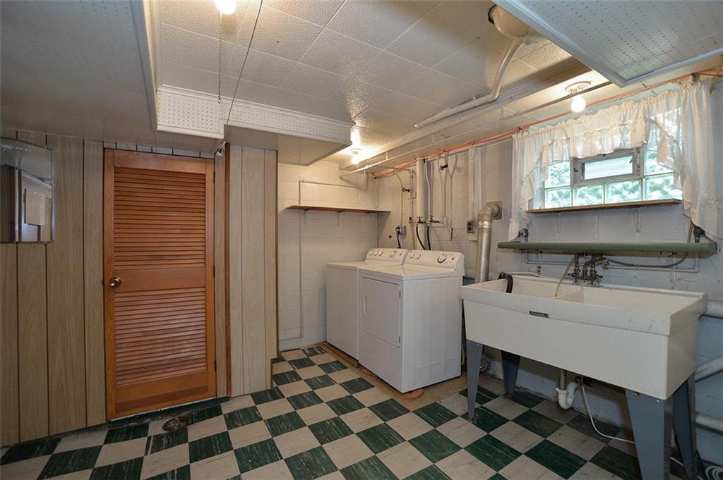 5150 Glenhurst Road Pittsburgh, PA 15207 - Photo 14 of 19 Gallery Image 14