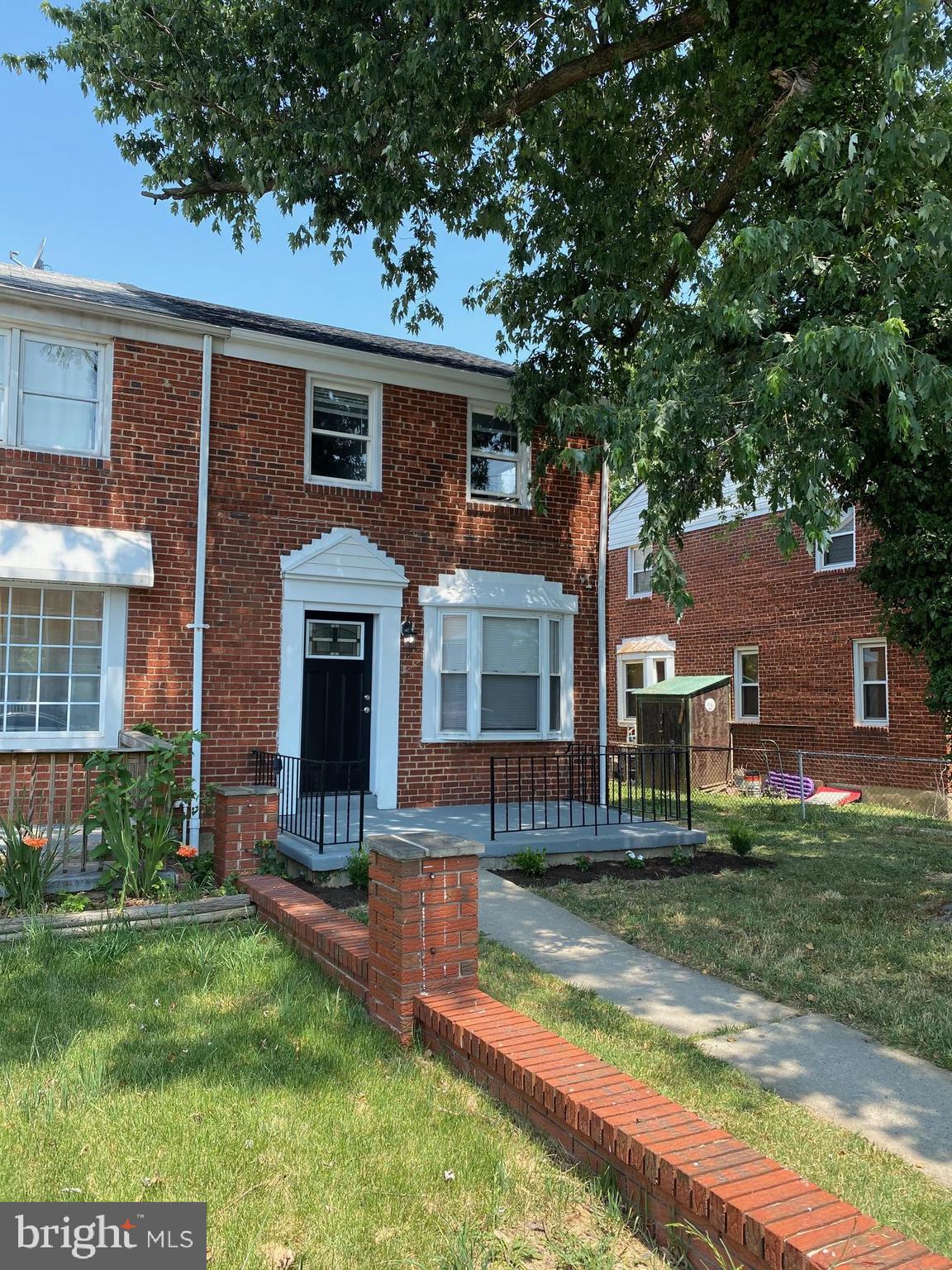 1952 Guy Way Baltimore, MD 21222 - Photo 4 of 9