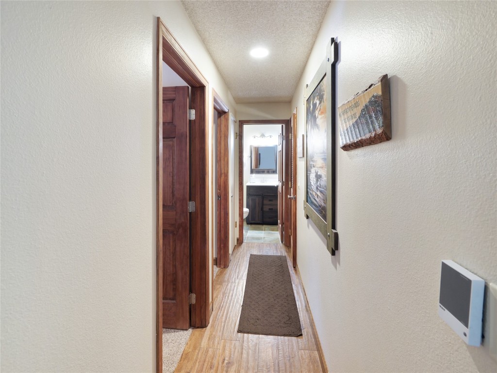 405 4 O Clock Road, Unit 14B Breckenridge, CO 80424 - Photo 14 of 33 Hallway