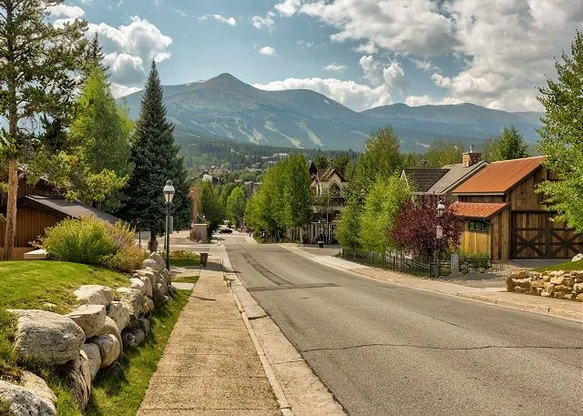 $1,130,000 | 405 4 O Clock Road, Unit 14B, Breckenridge, CO 80424